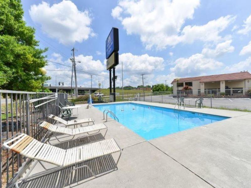 Americas Best Value Inn And Suites Knoxville Exteriér fotografie