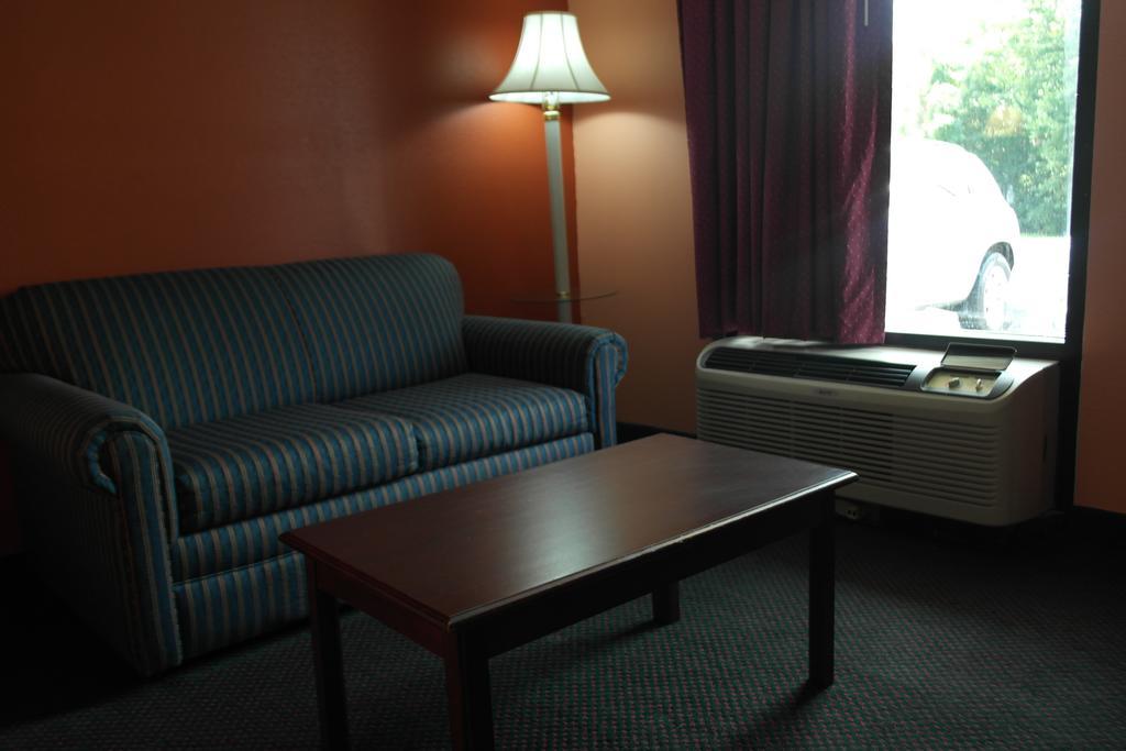 Americas Best Value Inn And Suites Knoxville Exteriér fotografie