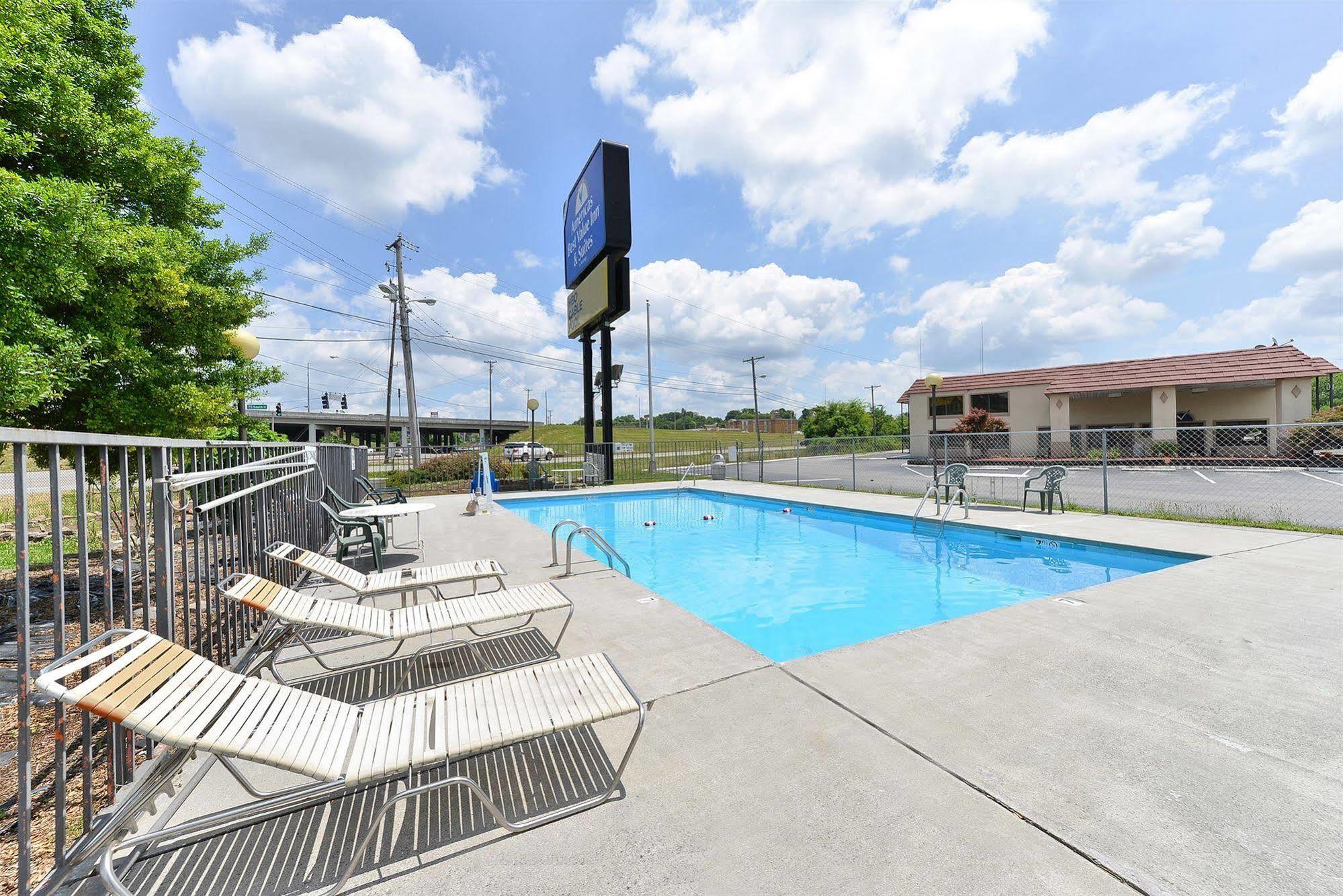 Americas Best Value Inn And Suites Knoxville Exteriér fotografie